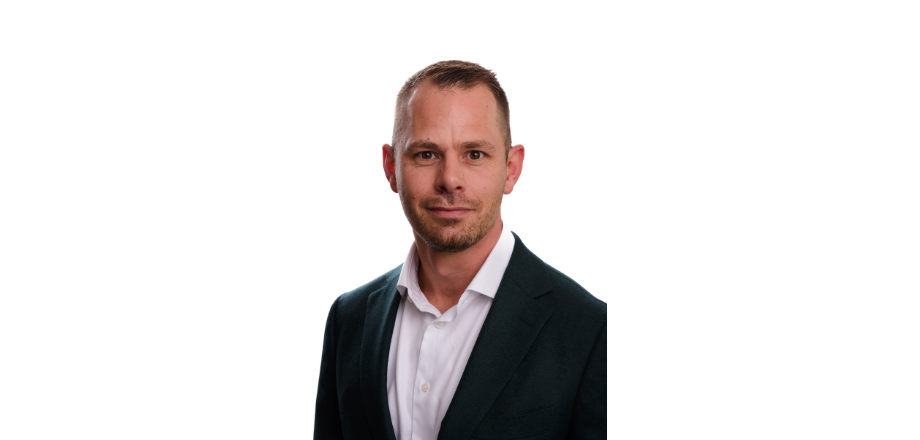 Arie van Beelen, buitendienst rayon 5