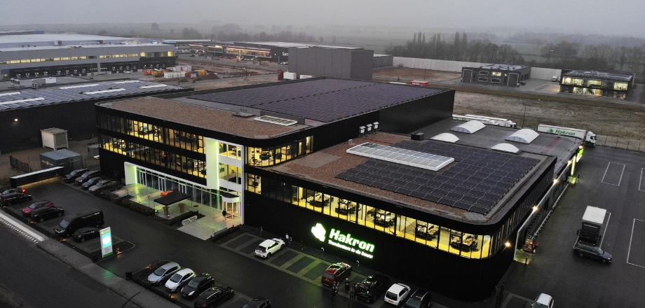 Zonnepanelen kantoorpand